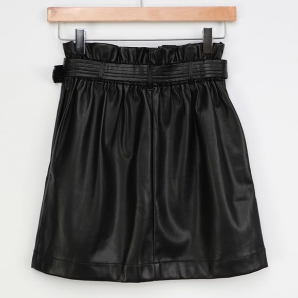 Black Vegan Leather Paperbag Waist Mini Skirt - Picture 3 of 3